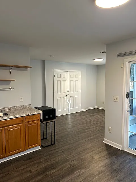 9037 Parlor Drive — Photo 2