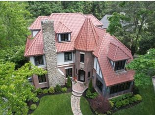 16 South St, Chestnuthill, MA 02467