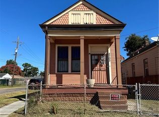 5703 Chartres St, New Orleans, LA 70117