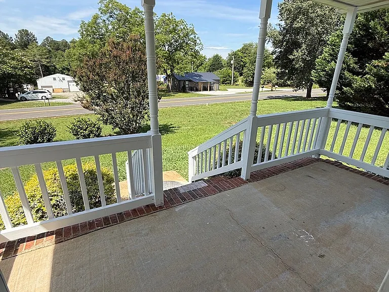 2031 Ballenger Rd — Photo 4