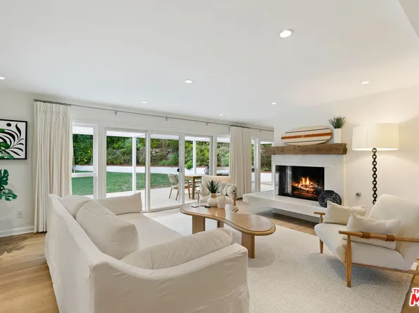 30751 La Brisa Dr, Malibu, CA 90265