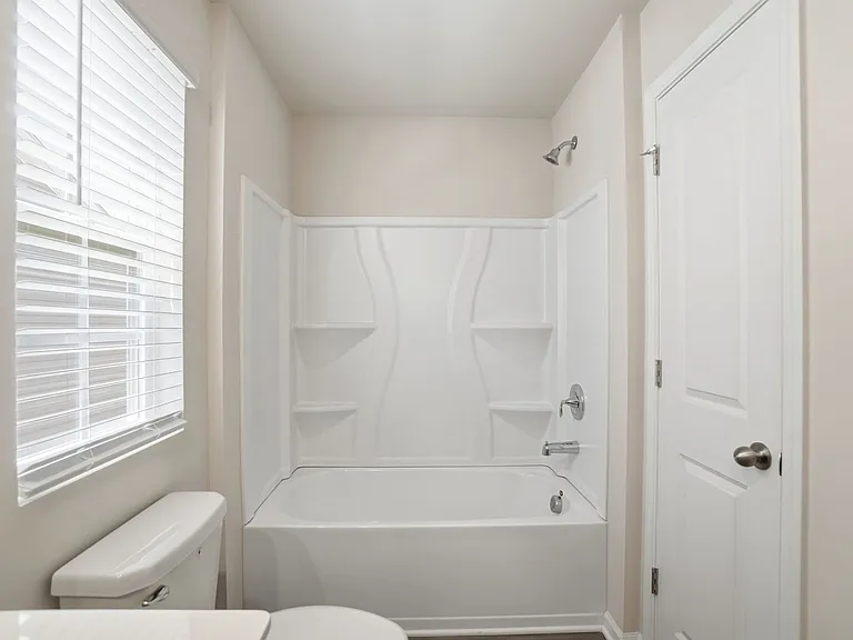 15764 Country House St — Photo 40