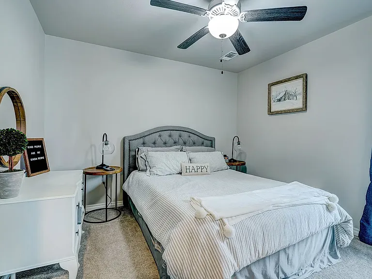 8212 NW 160th Ter — Photo 24