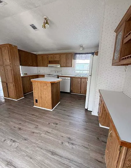 1200 Straws Mill Rd #17 — Photo 4