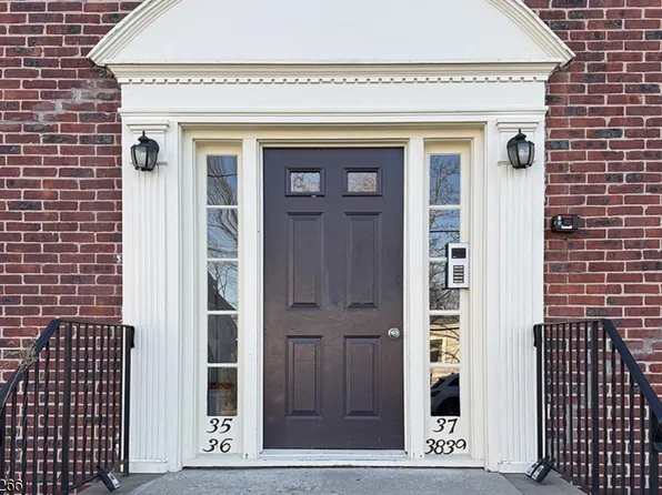 390 Morris Ave APT 35, Summit, NJ 07901