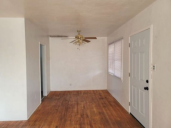 5th image of 412 S Maryland Pkwy Unit 1/2