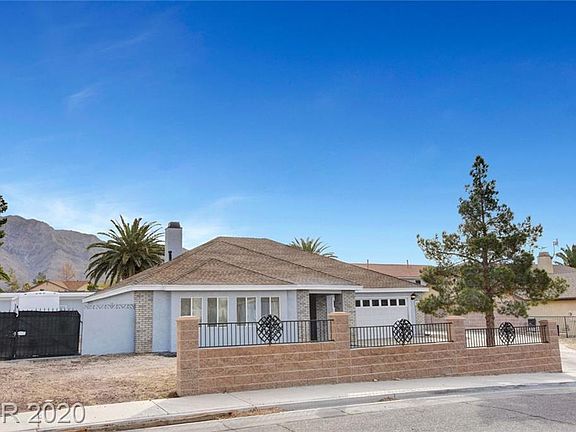 3rd image of 798 Beesley Dr