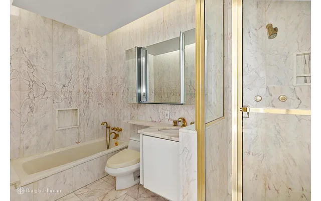 Sold by Douglas Elliman | media 22