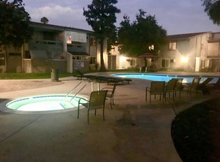 21800 Schoenborn St, Canoga Park, CA 91304
