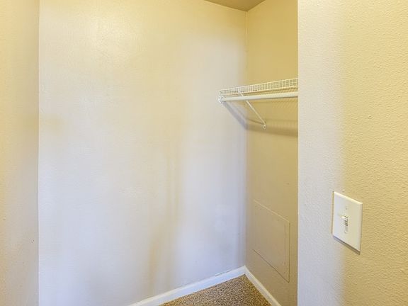 Walk in Closet