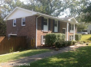 105 Hazelwood Dr, Hendersonville, TN 37075