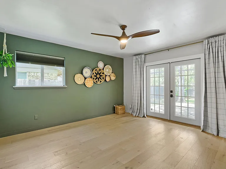 1602 Thornridge Rd — Photo 8