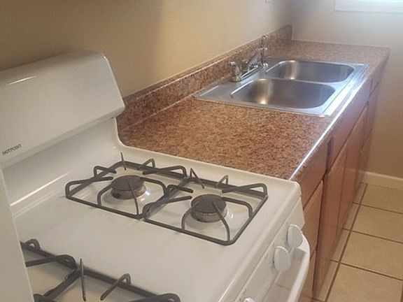 4th image of 20514 State St #6