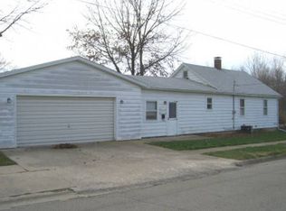 402 24th Ave, Naplate, IL 61350