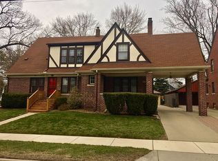 1622 Crooks Rd, Royal Oak, MI 48067