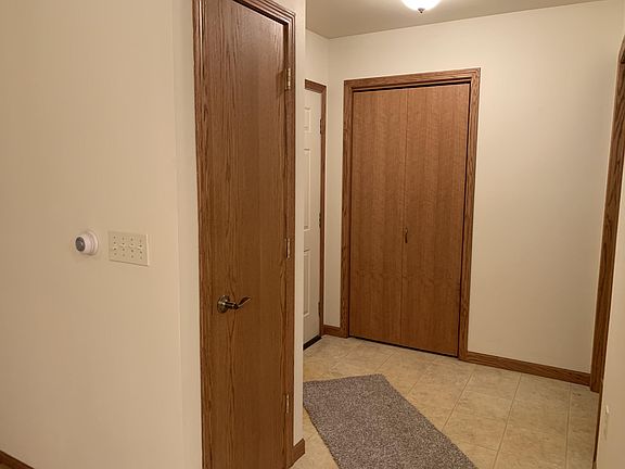 4th image of 606 Danube Ct Unit 5