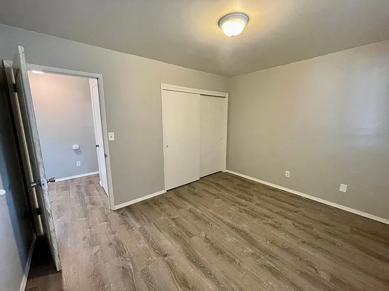 516 NW Bailey Ave #9 — Photo 14