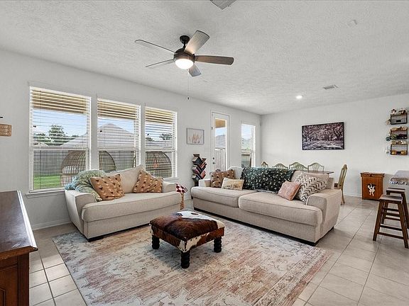 5th image of 714 Allana Ln
