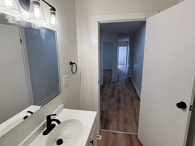440 N Garfield Ave #440 — Photo 17