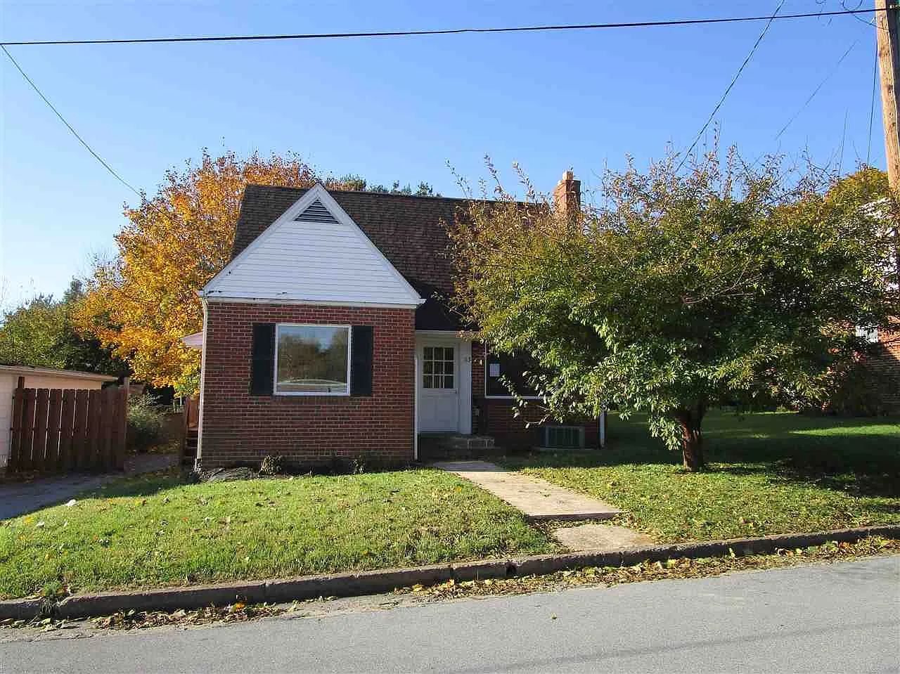 115 W Foundry St photo 1