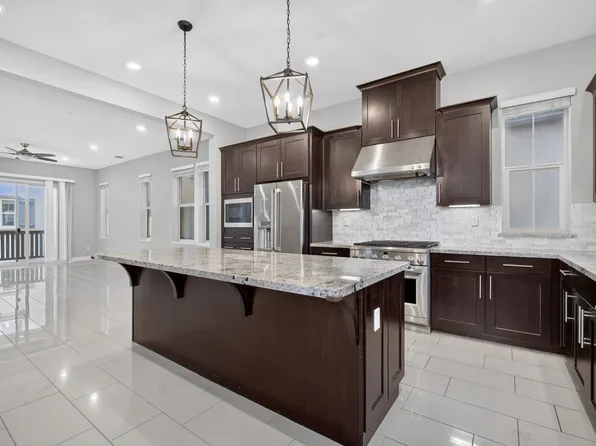 1606 Hidden Creek Ln, Milpitas, CA 95035