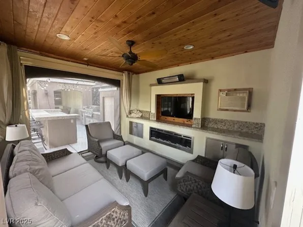 8175 Arville St #53, Las Vegas, NV 89139