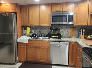 158 Lakeview Dr APT 103, Weston, FL 33326