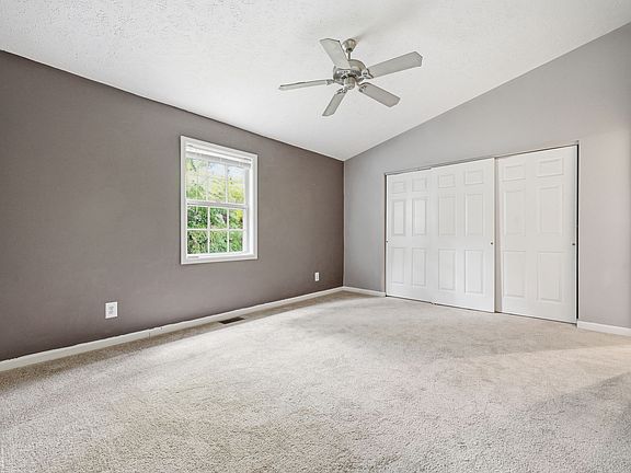 4th image of 3622 N Lakeside Dr