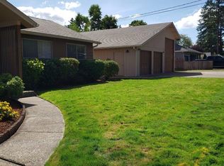 976 E 4th Ave, Sutherlin, OR 97479