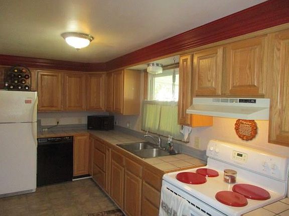 5th image of 402 Ben Hur Dr