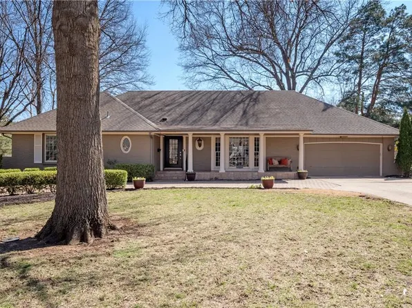 5201 W 84th Ter, Prairie Village, KS 66207