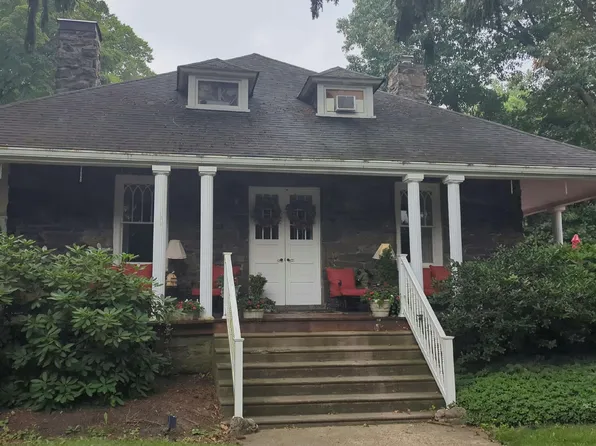 330 Moreland Rd, Huntingdon Valley, PA 19006
