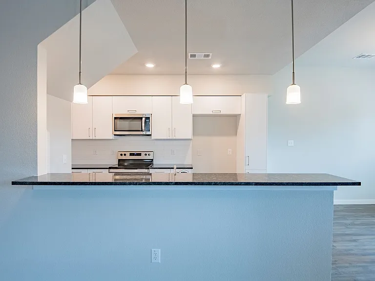 640 Wheatfield Dr — Photo 7