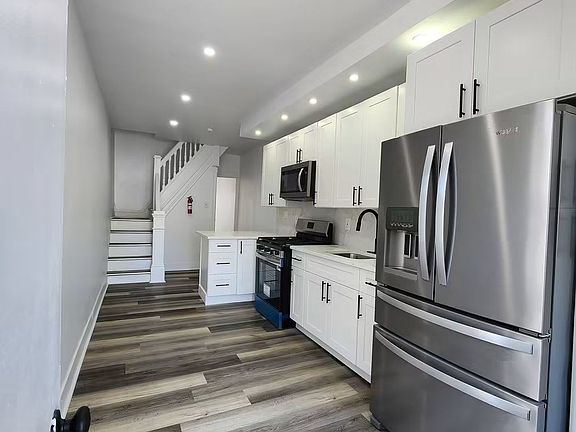 4th image of 237 N Fountain St