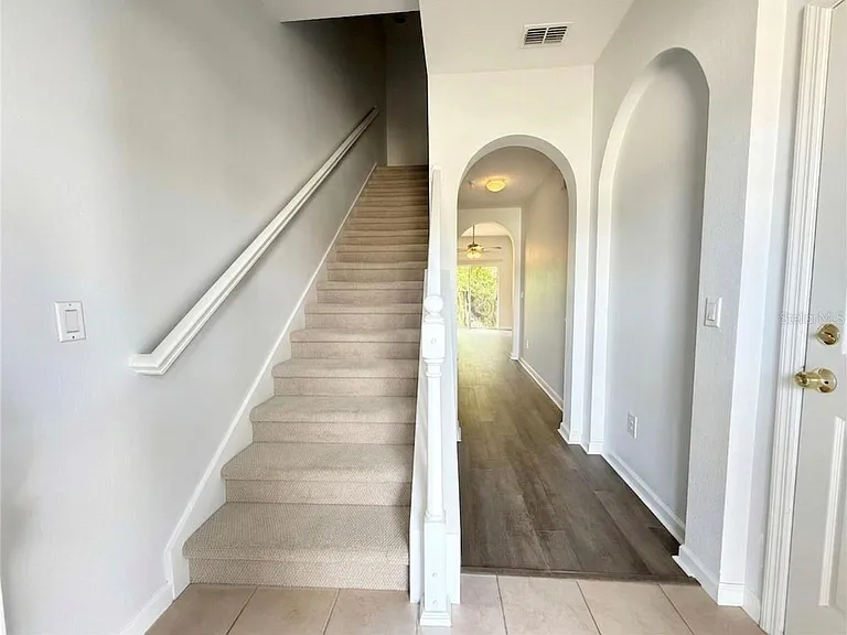 823 Pine Pointe Ln #1 — Photo 3