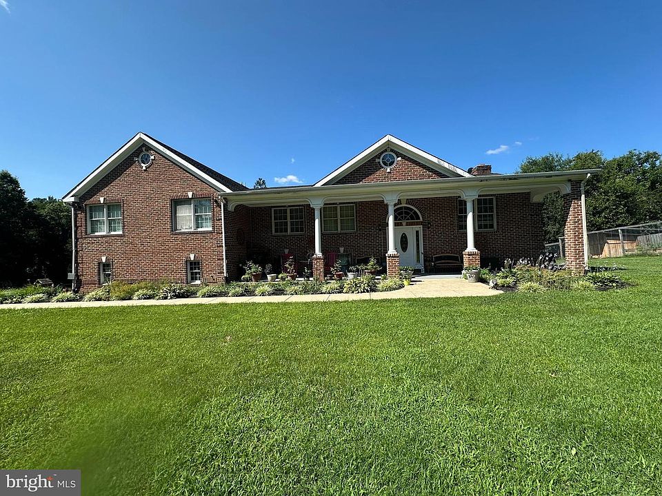 1st image of 7809 Signal Hill Rd