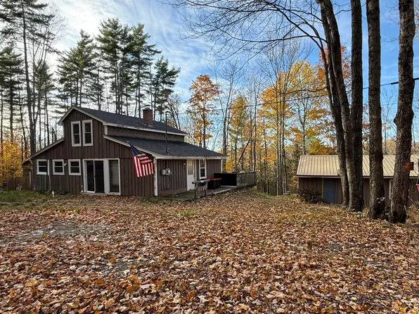 29 Lovers Lane, Saint Albans, ME 04971