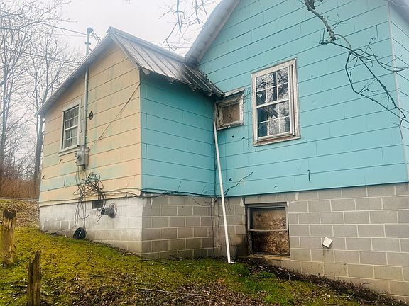 5th image of 239 Kirk St