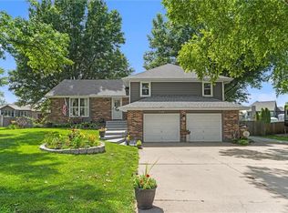 710 Finch St, Raymore, MO 64083