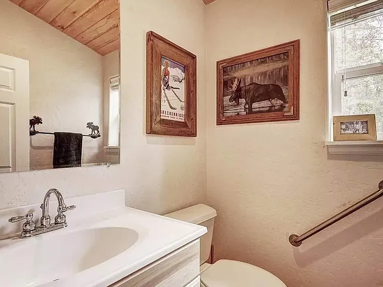 37 Isabelle Ct — Photo 24