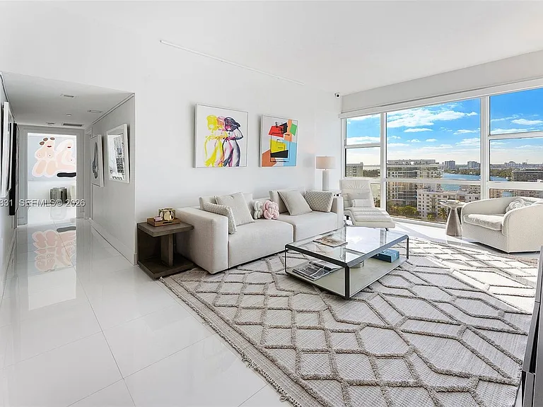 6801 Collins Ave — Photo 36