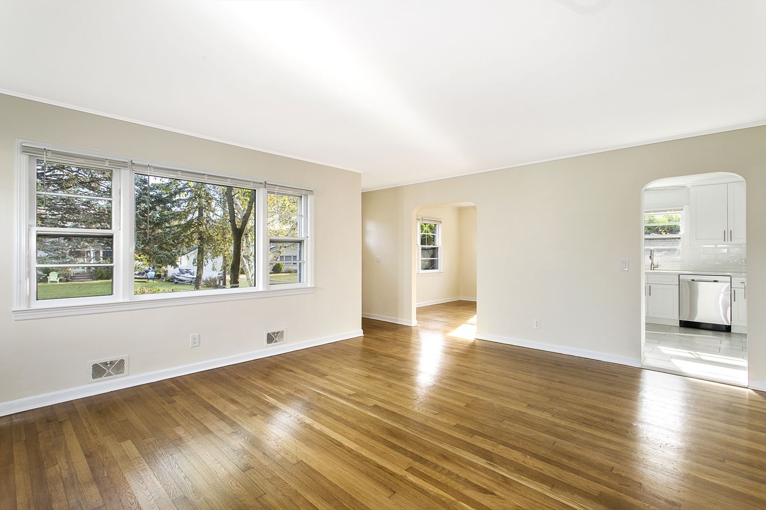 Entry facing Kitchen