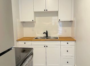 1469 Ottawa St UNIT 5, Windsor, ON N8X 2G1
