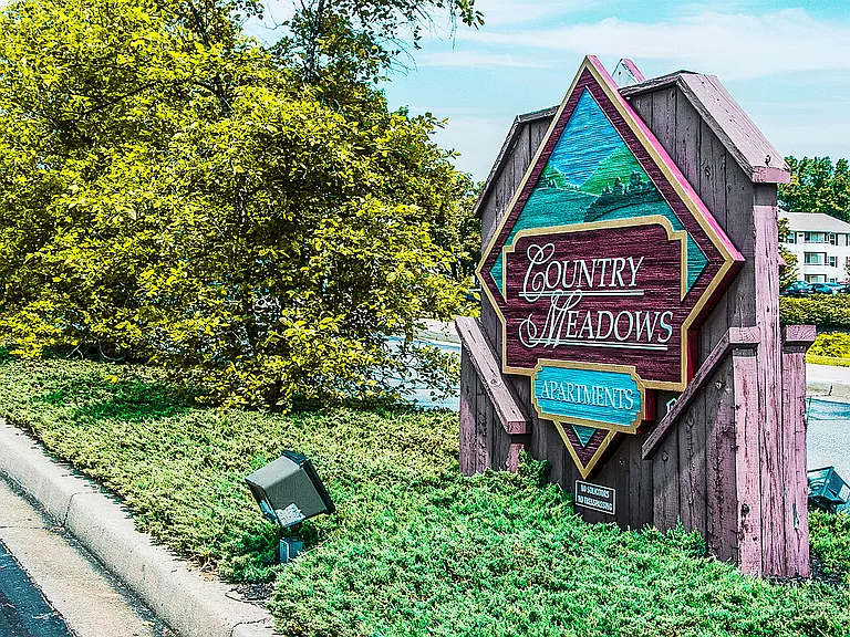 Country Meadows Apartments