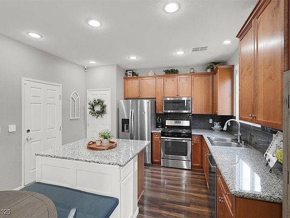 5th image of 10608 Kennedy Peak Ln