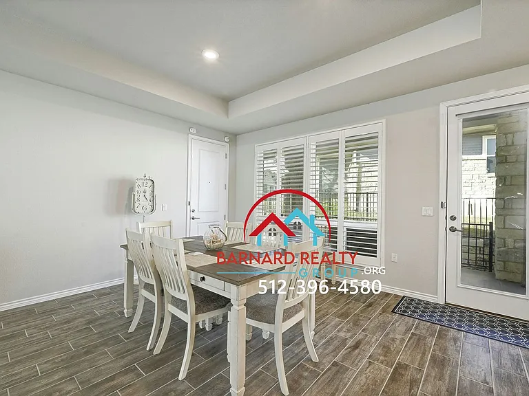 205 Eagle Dr — Photo 8