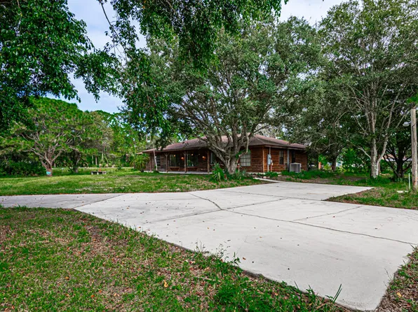 15705 Tangelo Boulevard, The Acreage, FL 33412