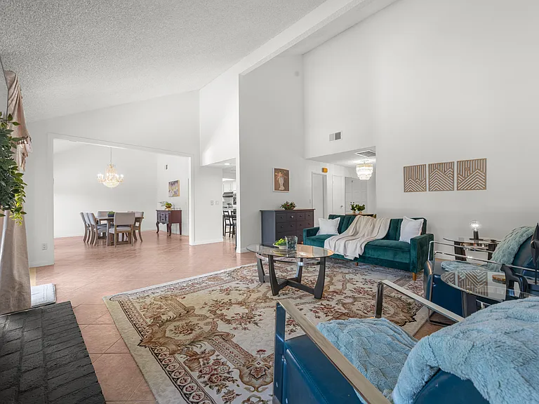 3258 Kirkham Dr — Photo 34