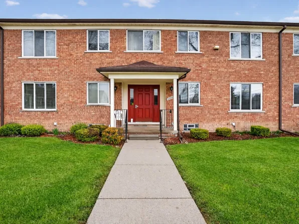 22850 E Nine Mile Rd #11, Saint Clair Shores, MI 48080