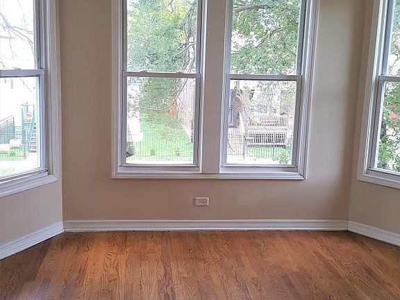 4th image of 7310 S Greenwood Ave #2
